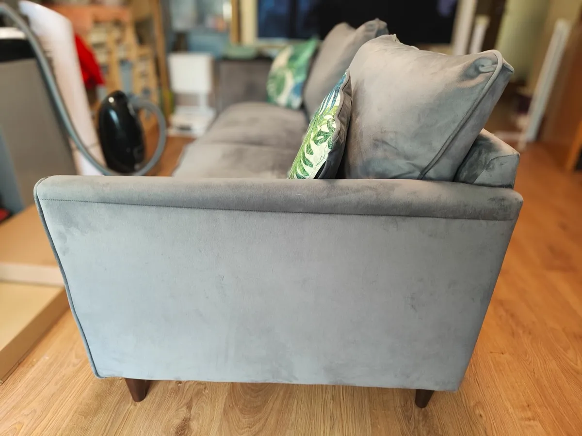 IMMACULATE: Harvey Norman Pasha 3-Seater Sofa - Image 3