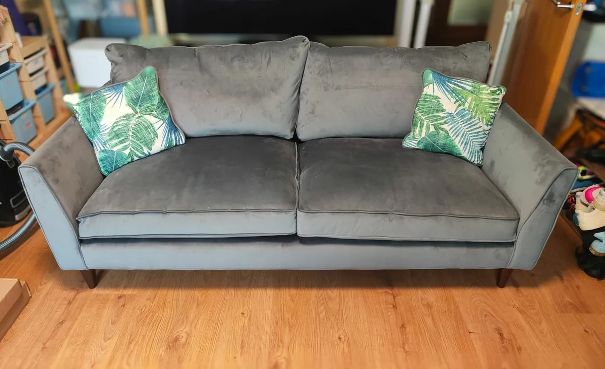 IMMACULATE: Harvey Norman Pasha 3-Seater Sofa - Image 1