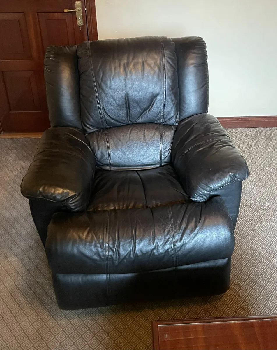 Suite of Furniture - Image 2