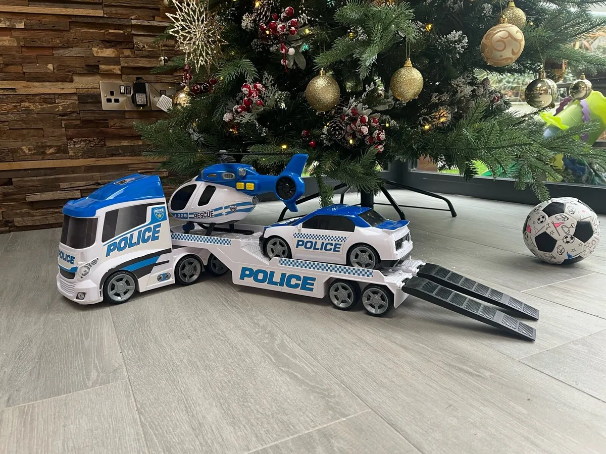 Police Transporter Truck