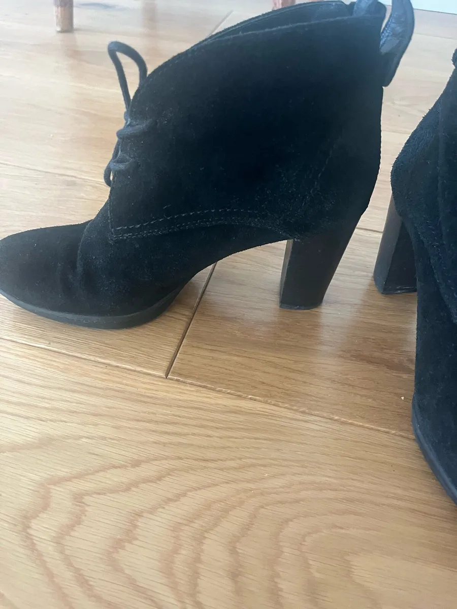 Tommy Hilfiger boots - Image 2