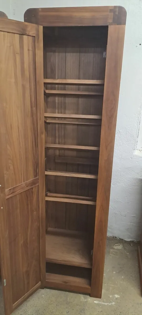 Mahogany shoe press, cupboard - Image 2