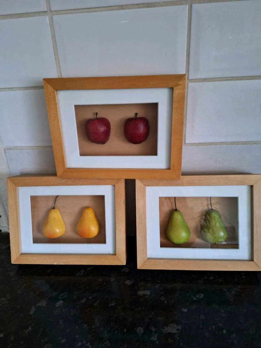 Three small box pictures see dimensions