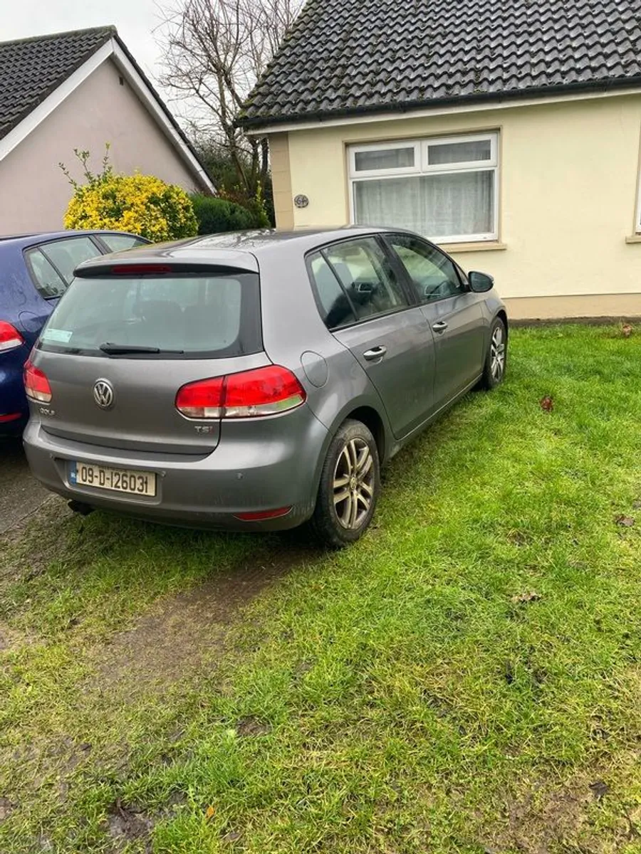 2009 Volkswagen Golf - Image 3