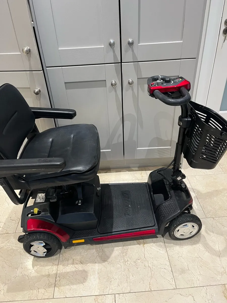 Mobility scooter - Image 1