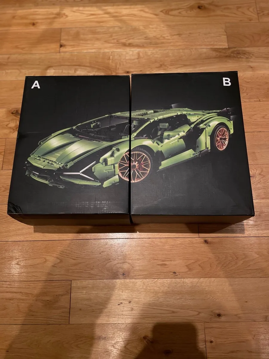 Lego Technic Lamborghini Sián - Image 4