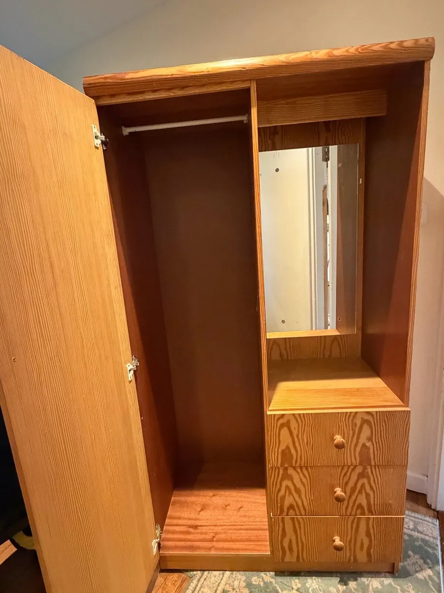 Wardrobe - Image 2