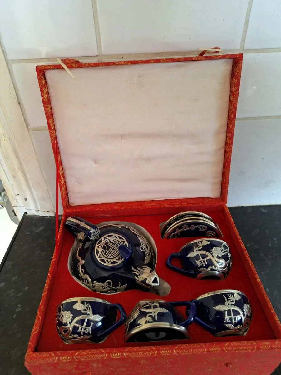 Vintage Chinese tea set - Image 1