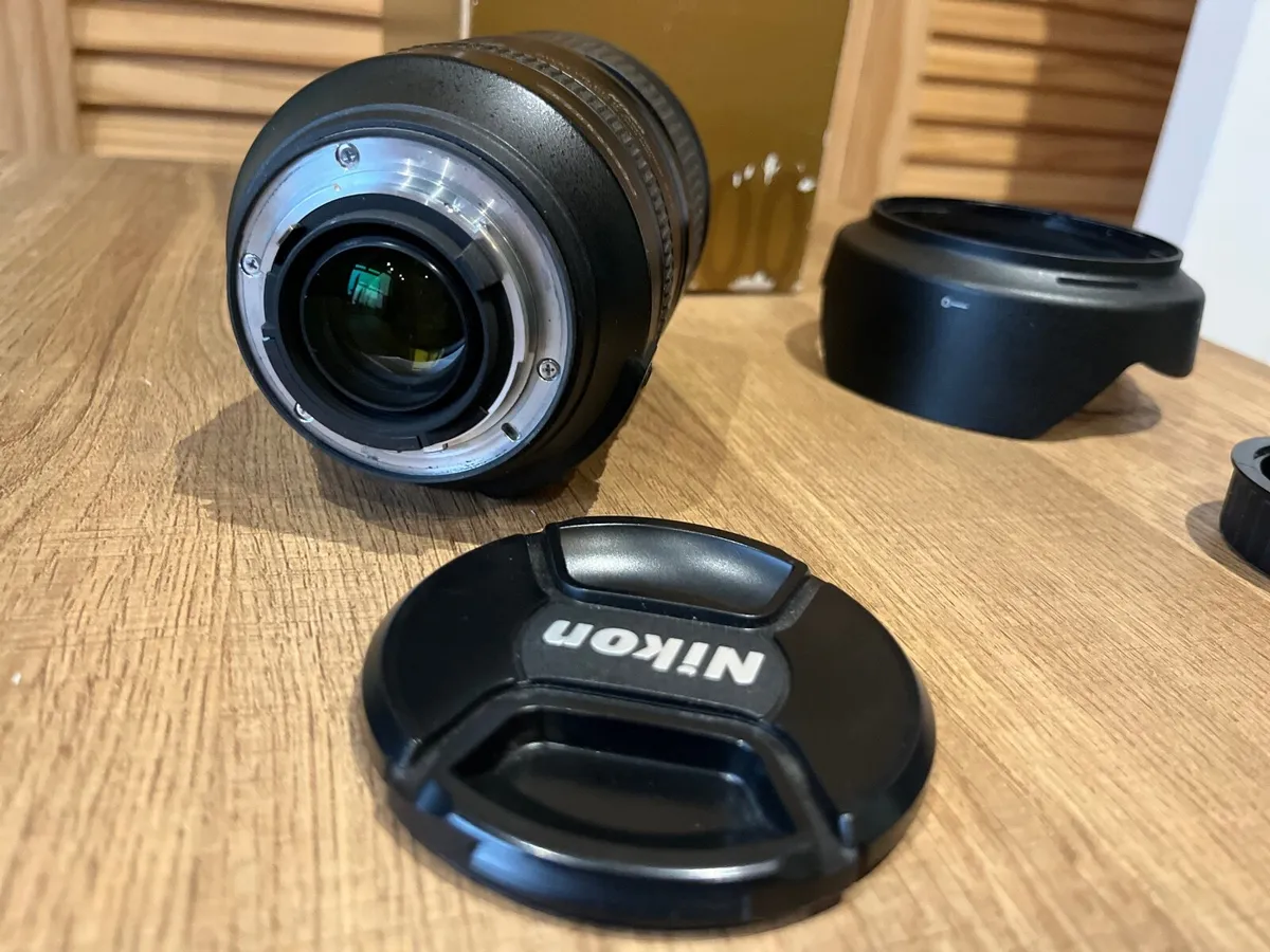 Nikkor Lens AFS- Nikkor 28-300 f/3.5-5.6 ED VR - Image 3