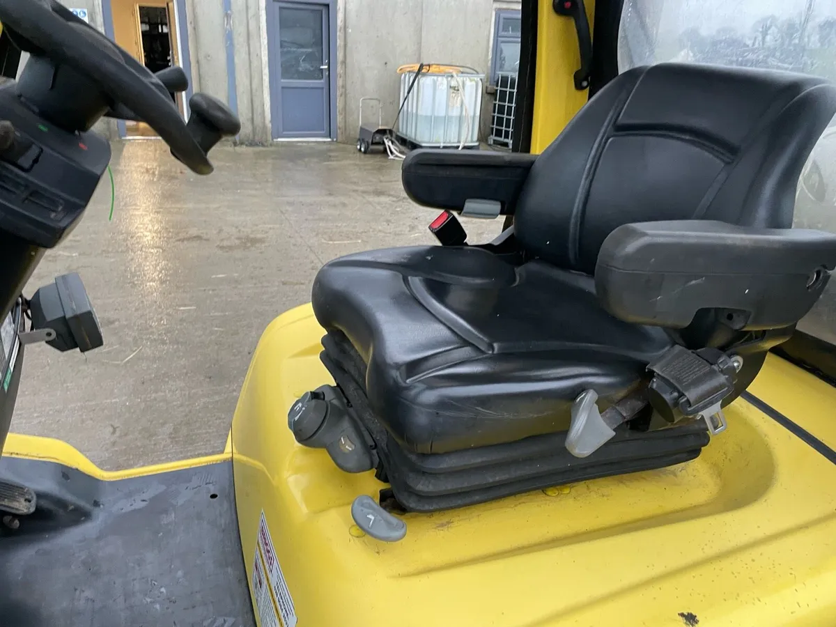 Forklift Hyster Gas 3.5t, yr 2015 - Image 3