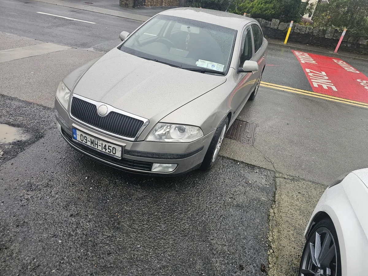 09 Skoda Octavia Automatic - Image 1