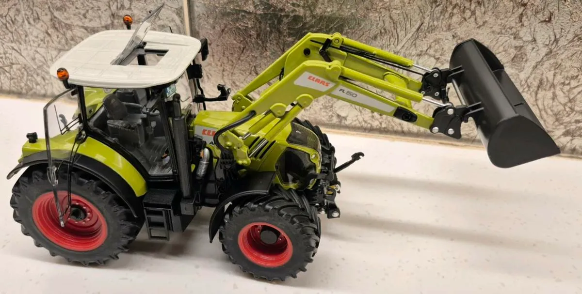 CLAAS ARION 650 W/FL WIKING MODEL - Image 3