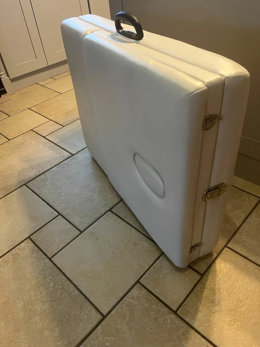 Portable Physio table cream leather - Image 2