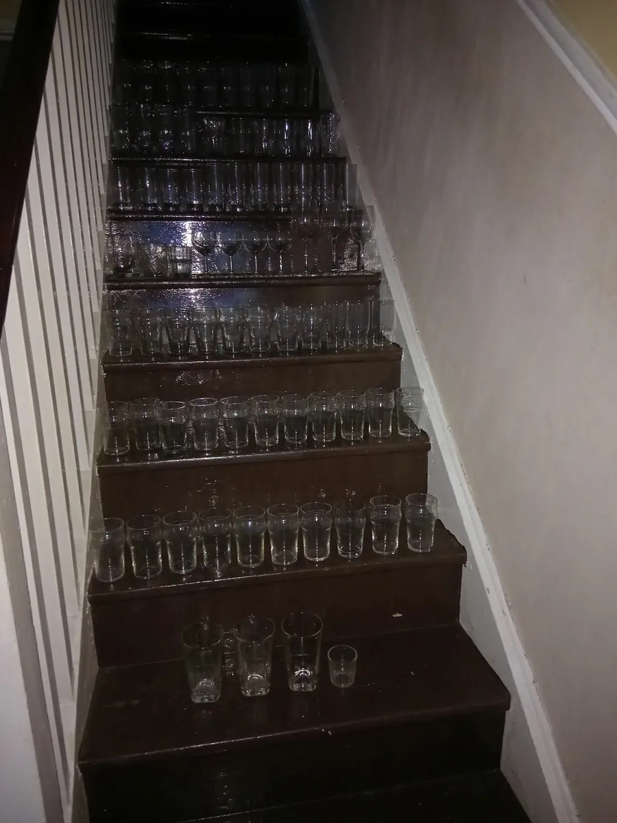 77 MIXED GLASSES - Image 1