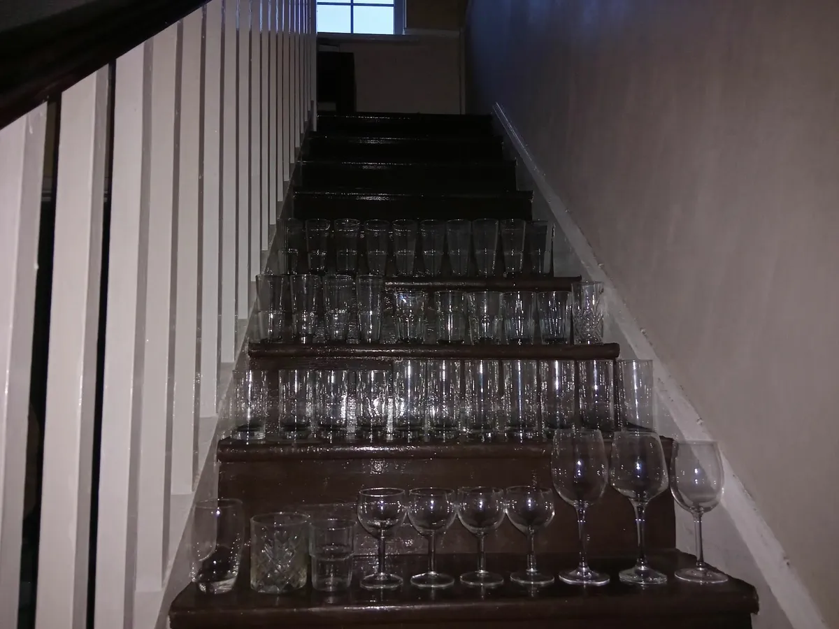 77 MIXED GLASSES - Image 3