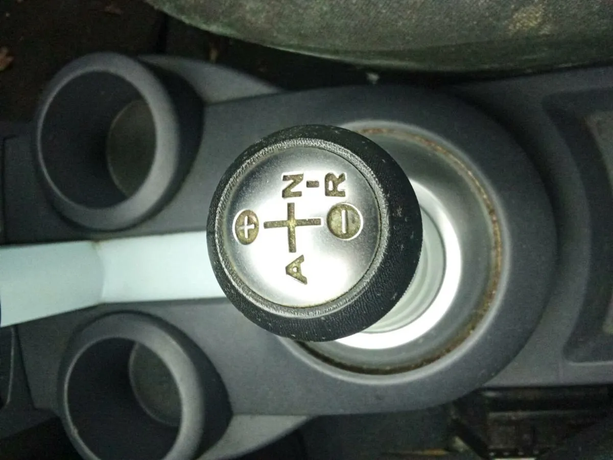 Mitsubishi Colt 1.3 *Automatic* - Image 4