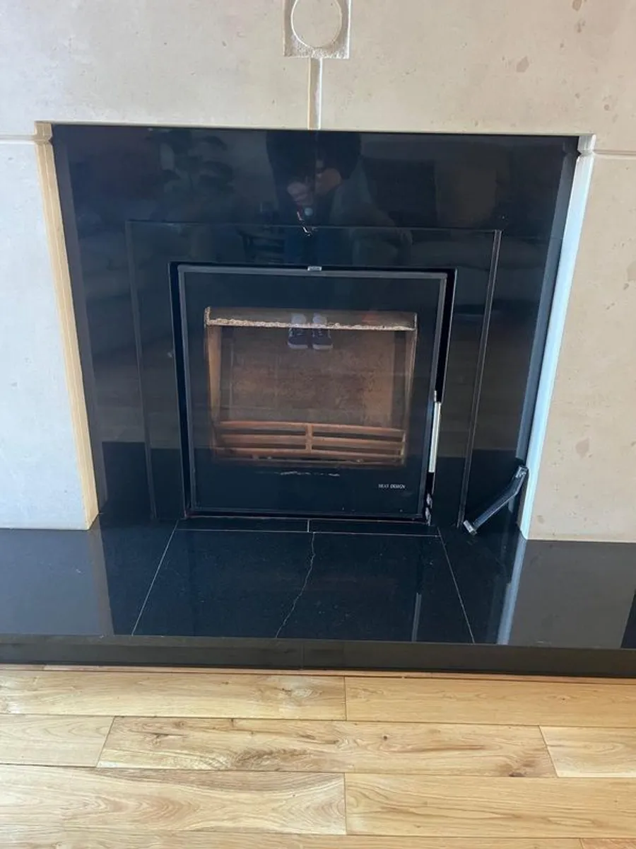 Heat Design inset stove 9kw - Image 1