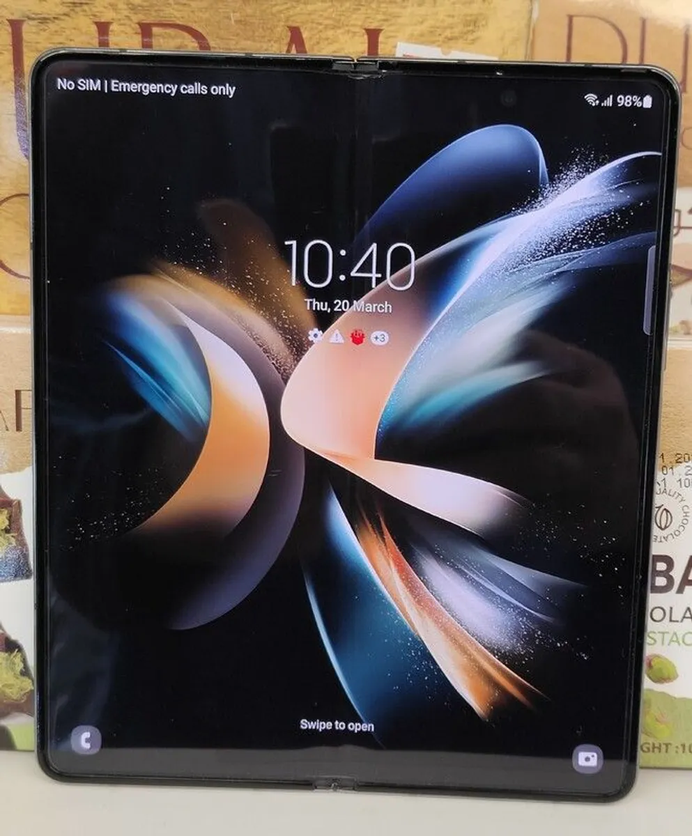Samsung Z Fold4 256GB/ 12GB RAM Z Fold 4 Dual Sim Unlocked. - Image 2