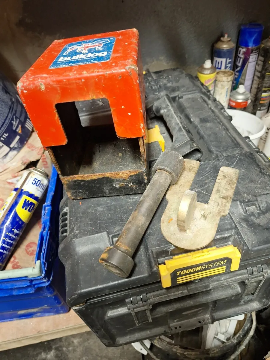 Bulldog lock for car trailer - Image 1