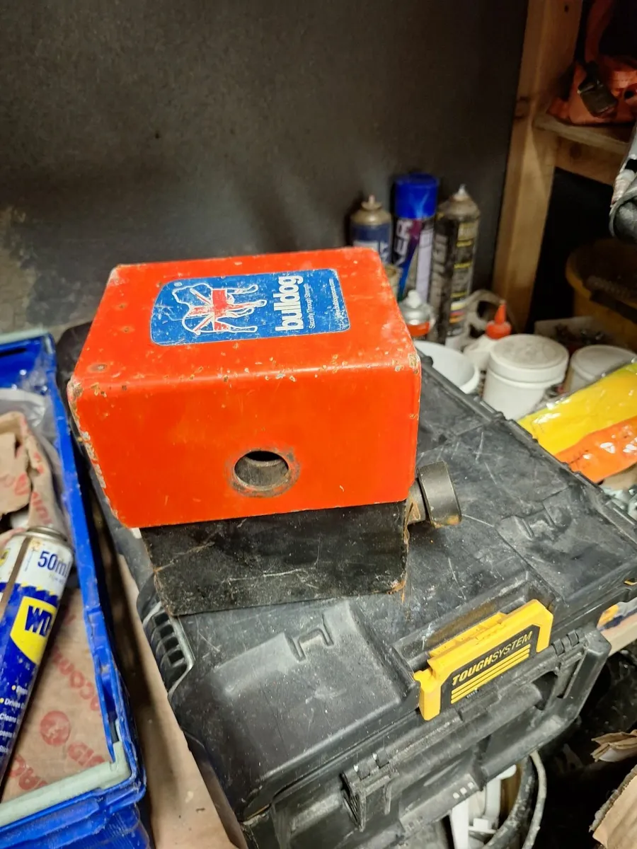 Bulldog lock for car trailer - Image 2