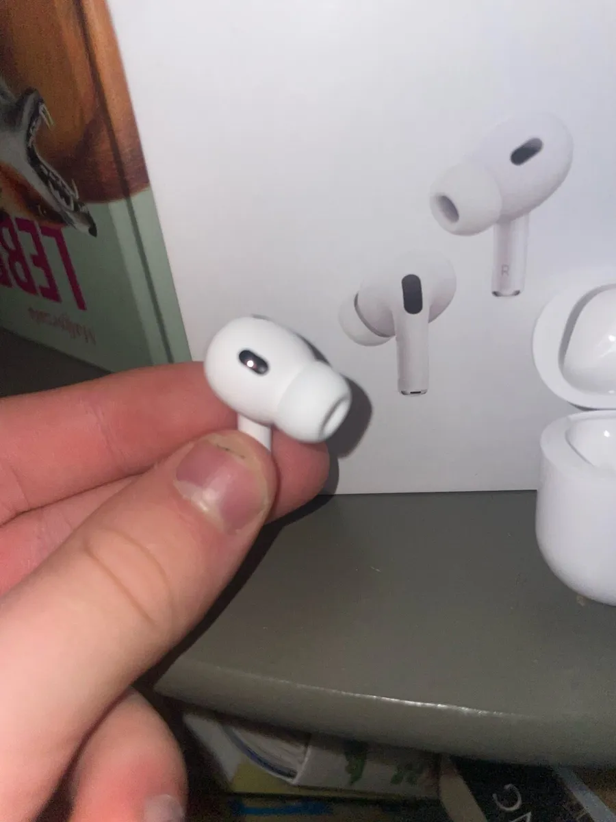 AirPods Pro - Image 4