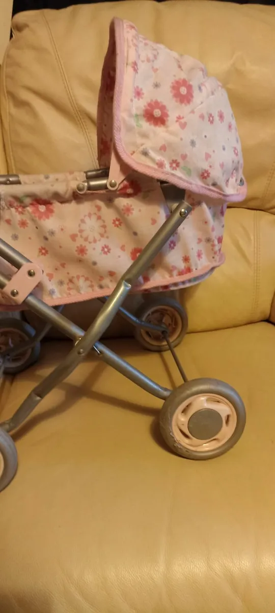 Child's Pram - Image 2