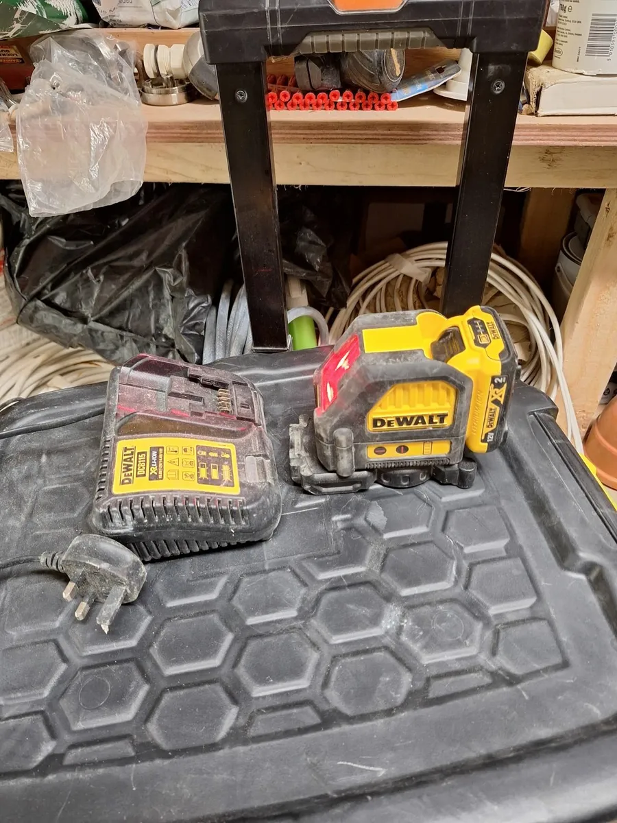 Dewalt lazer - Image 1