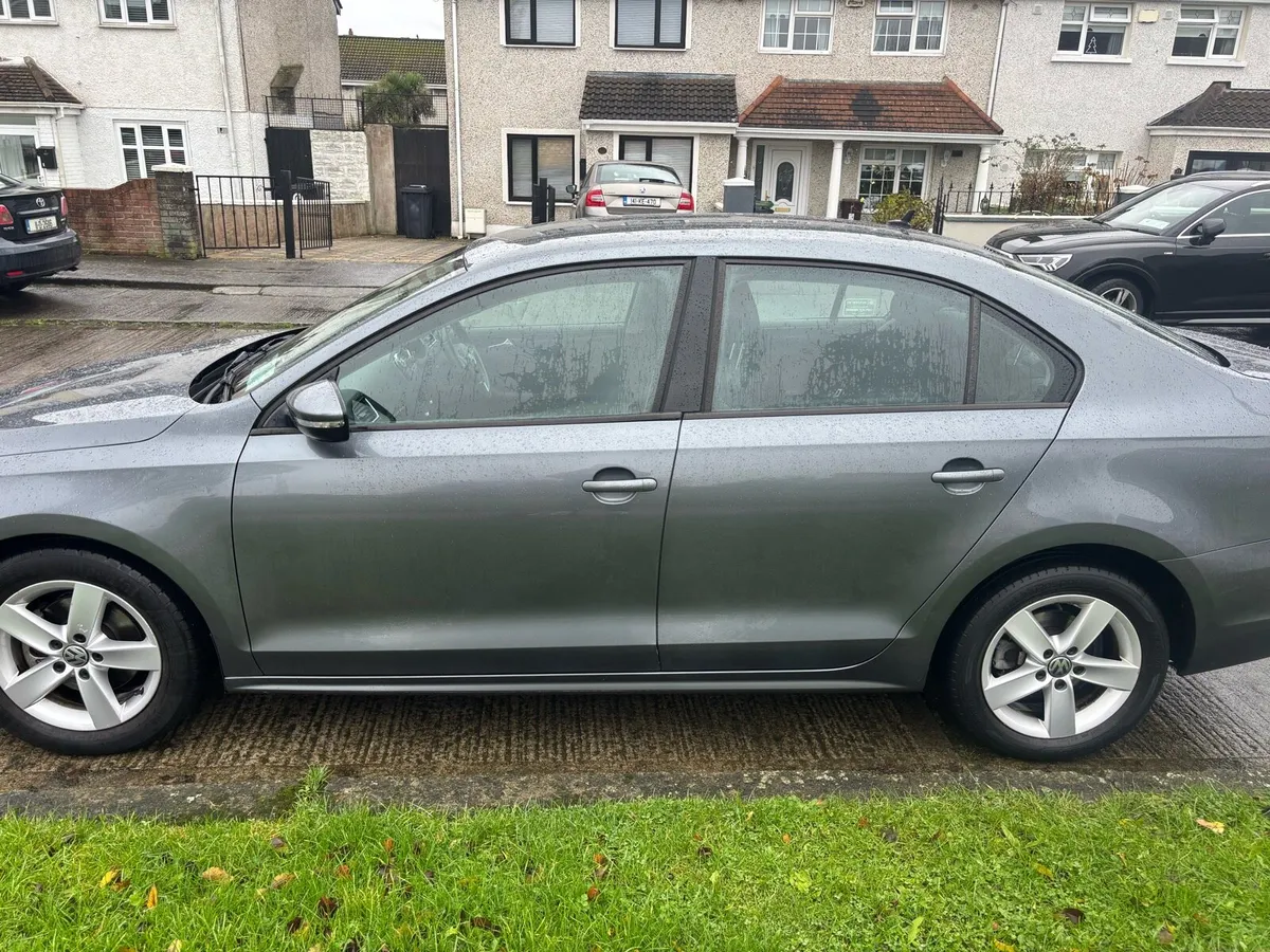 2013 Volkswagen Jetta CL 1.6TDI - Image 2