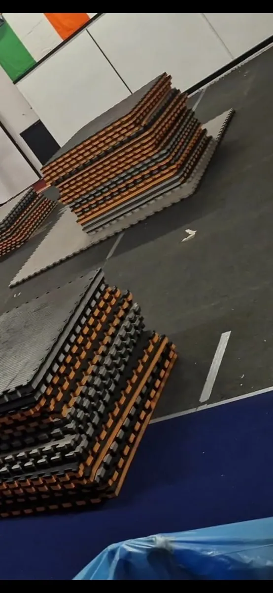 Gym  equipment - Image 1