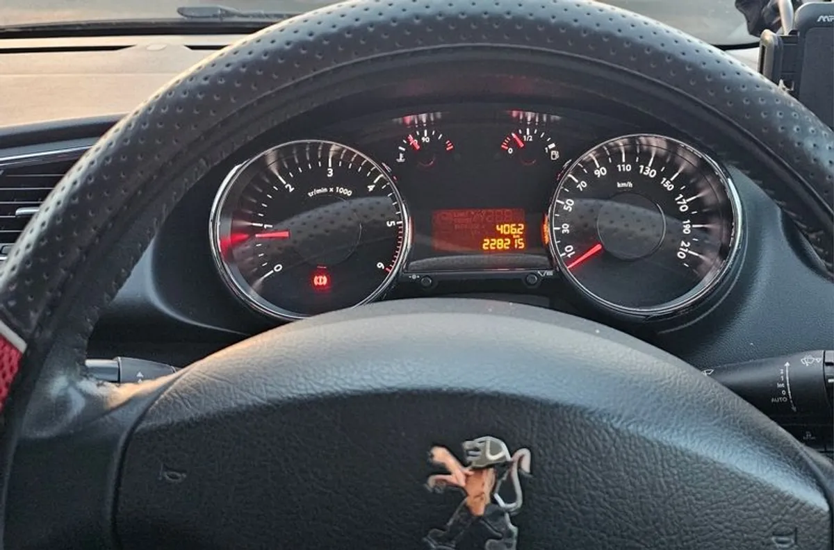 2012 Peugeot 3008 - Image 3