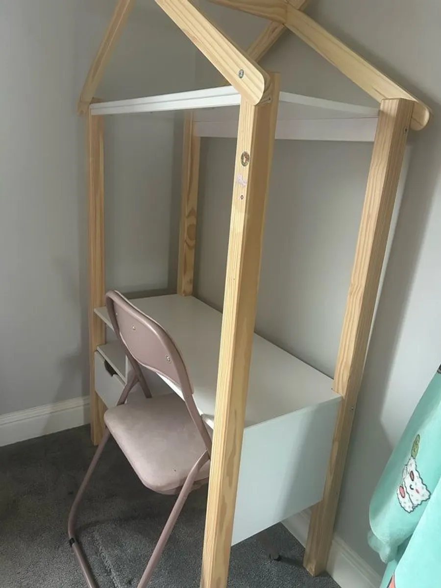 childrens desk - Image 2