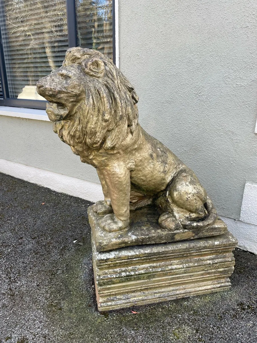 Concrete lions - Image 4