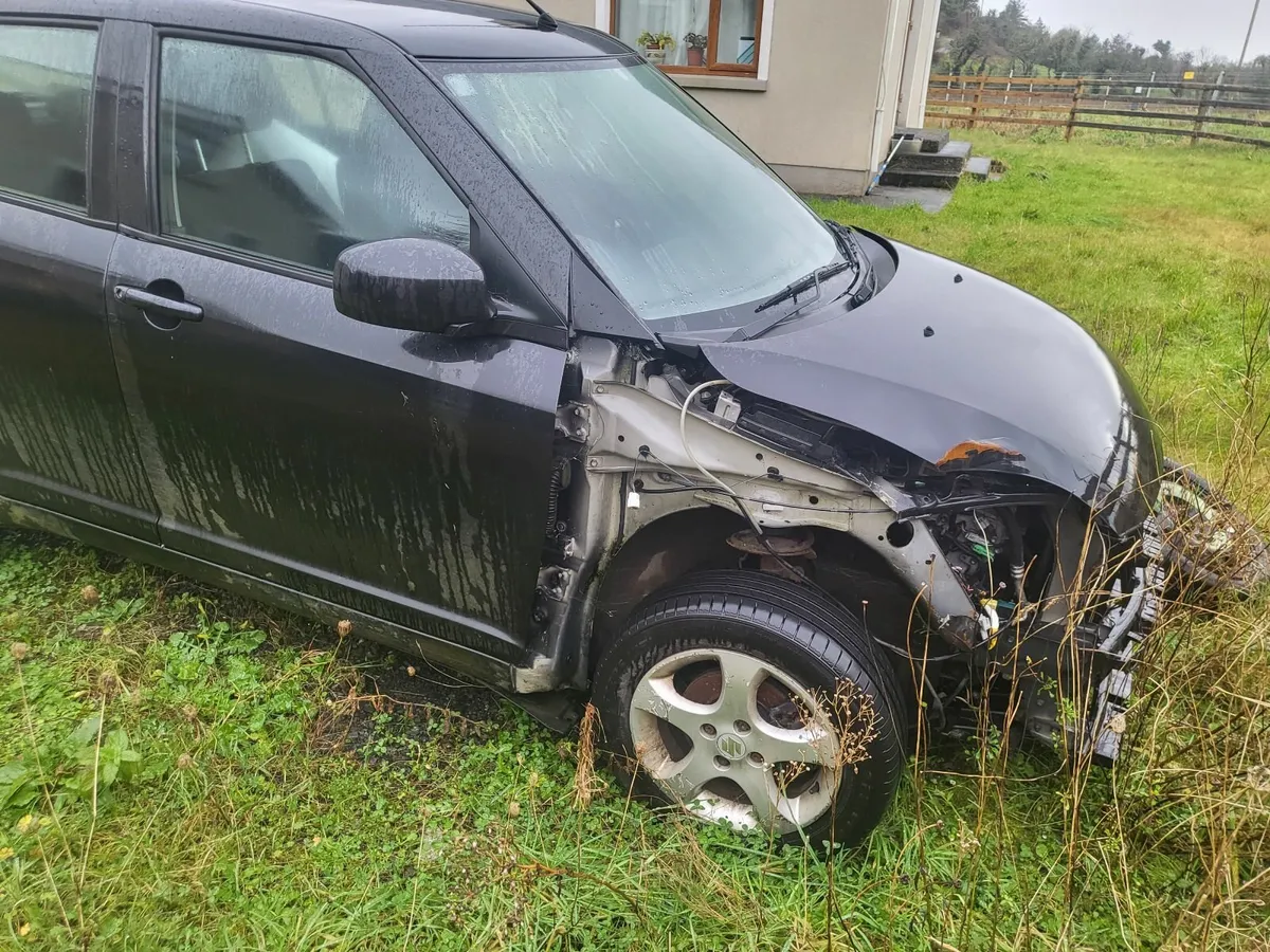 Susuki Swift 2006 parts - Image 2