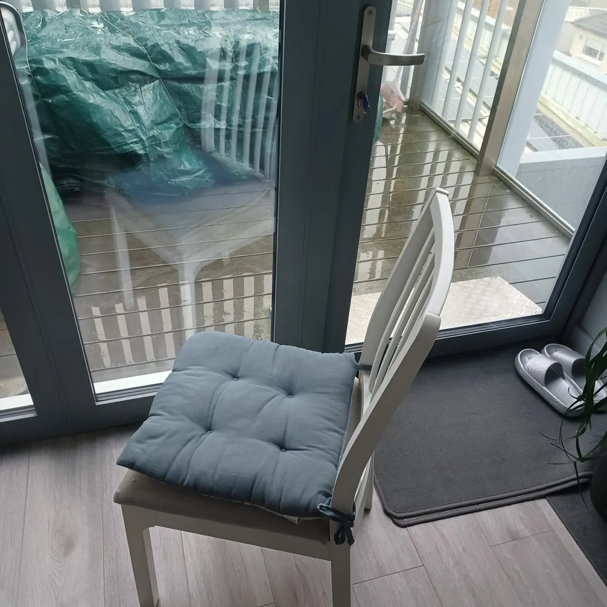 Dinning chairs - Image 3