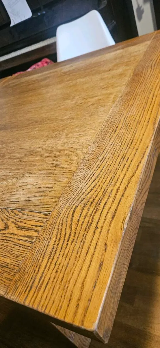 Kitchen Table - Image 4