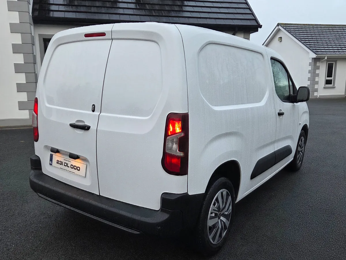 2023 PEUGEOT PARTNER PROFESSIONAL PLUS 1.5HDI - Image 4