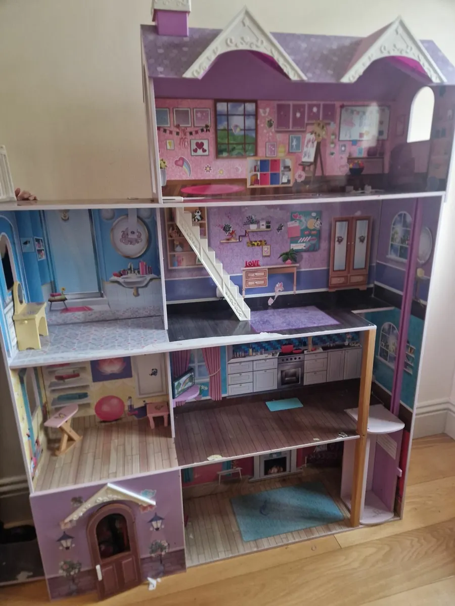 Dolls house - Image 2