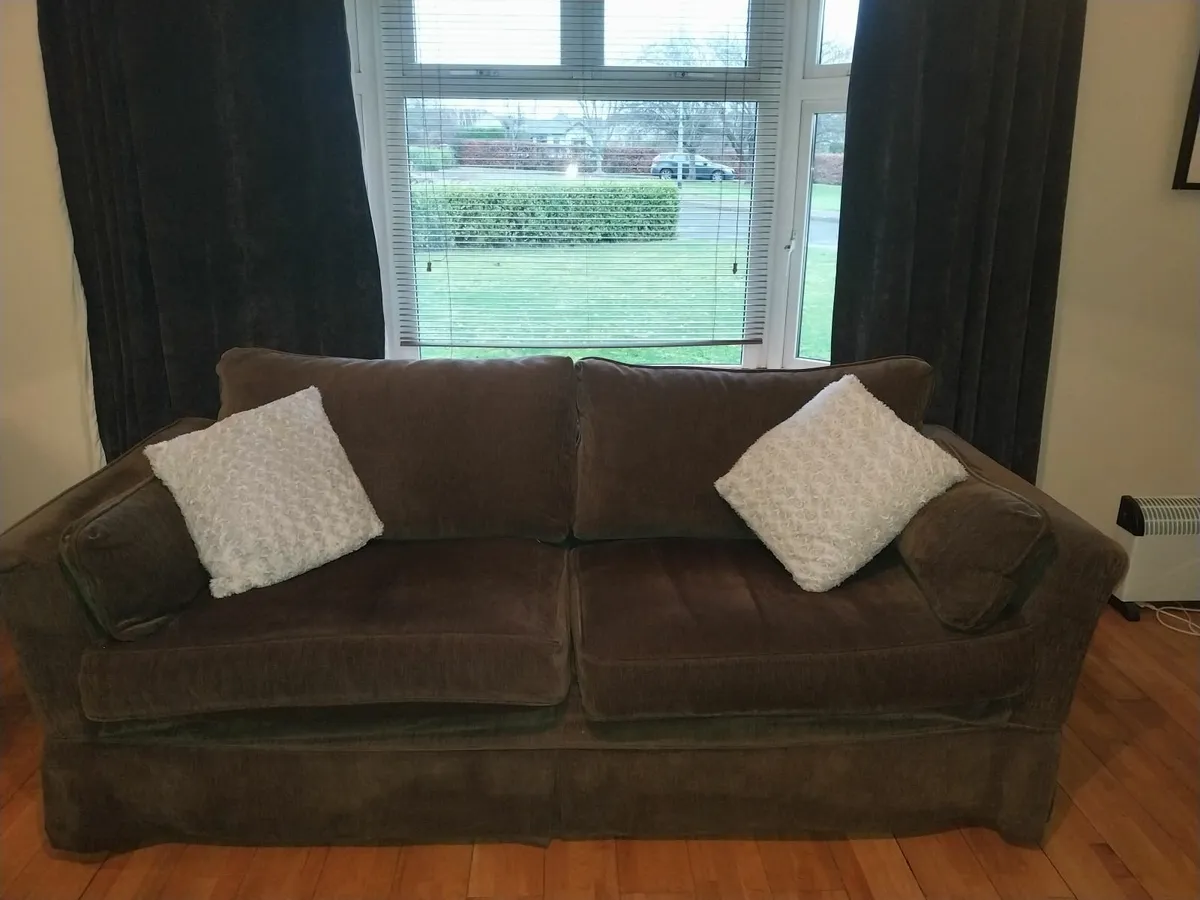 2 brown sofas - Image 1