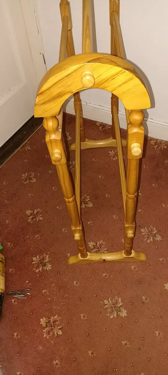 Pine Towel Rail/Stand - Image 2