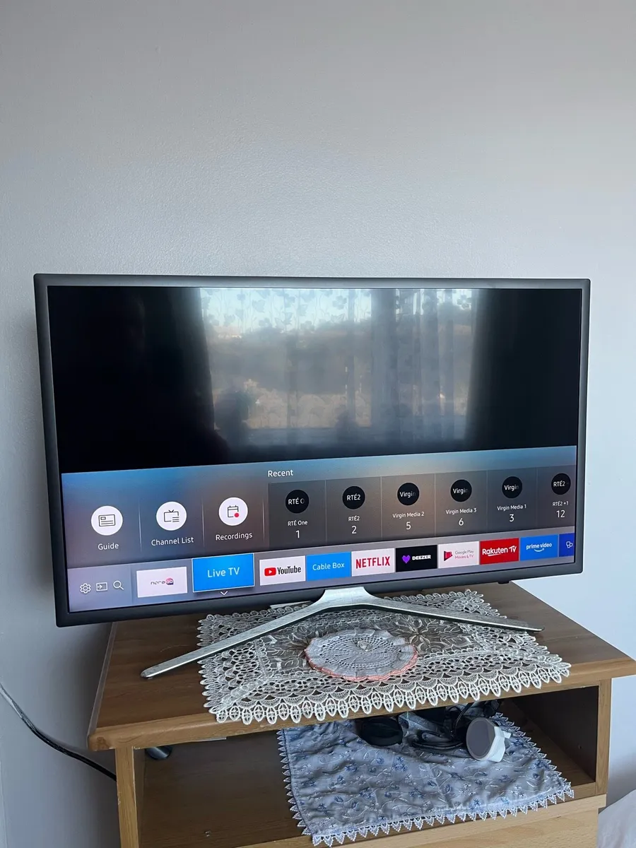 TV Samsung 32 inche led smart. - Image 3