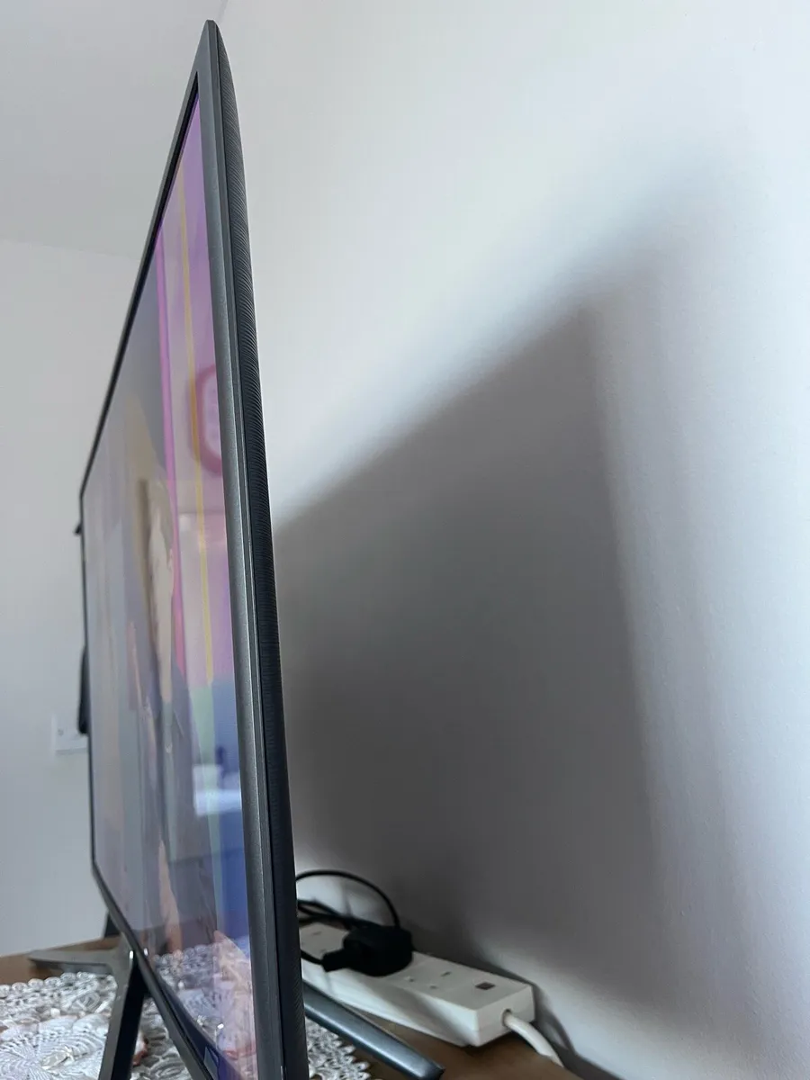 TV Samsung 32 inche led smart. - Image 4