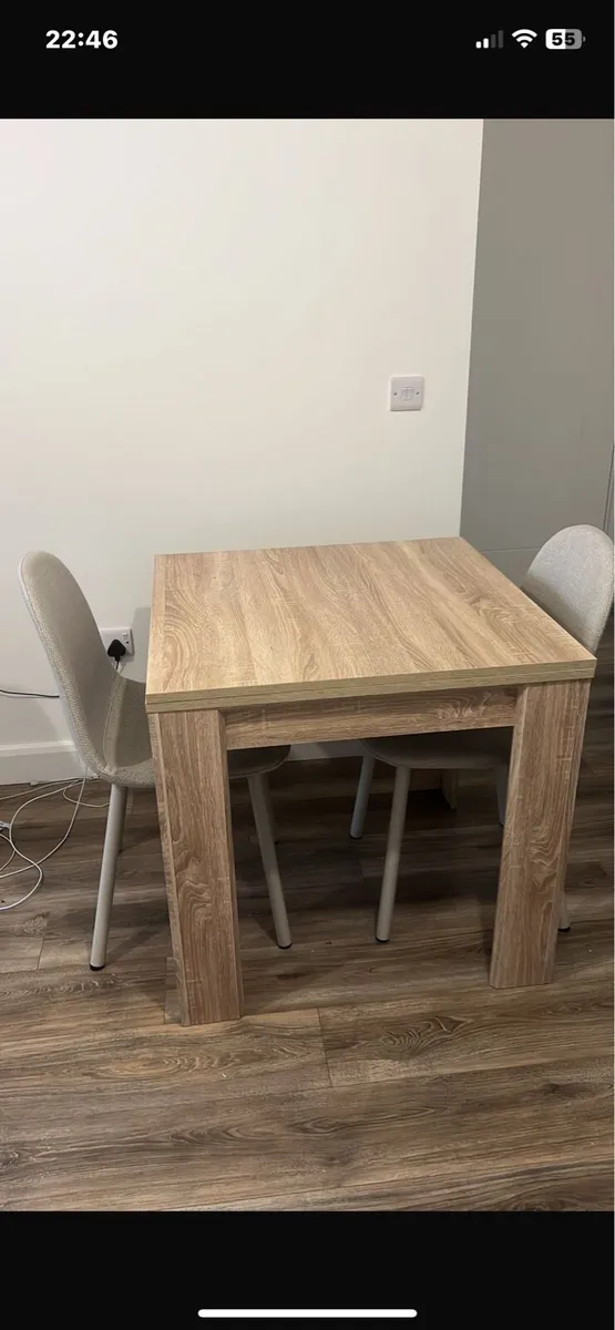 Table & Chairs - Image 2