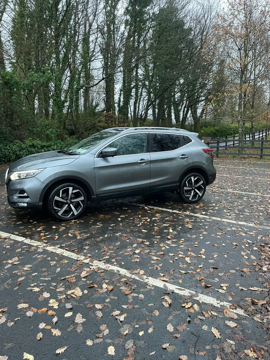 Nissan Qashqai 2017 1.5tdi Tekna plus Top spec. - Image 3