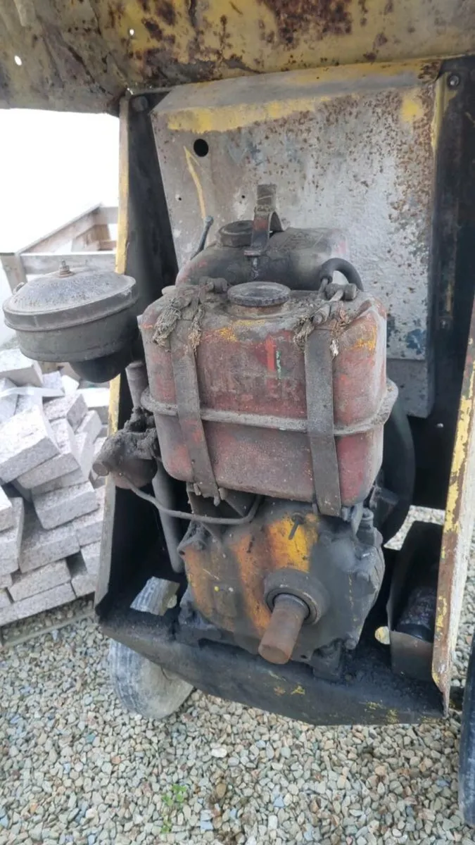 Diesel cement mixer working perfect and the everdo - Image 3