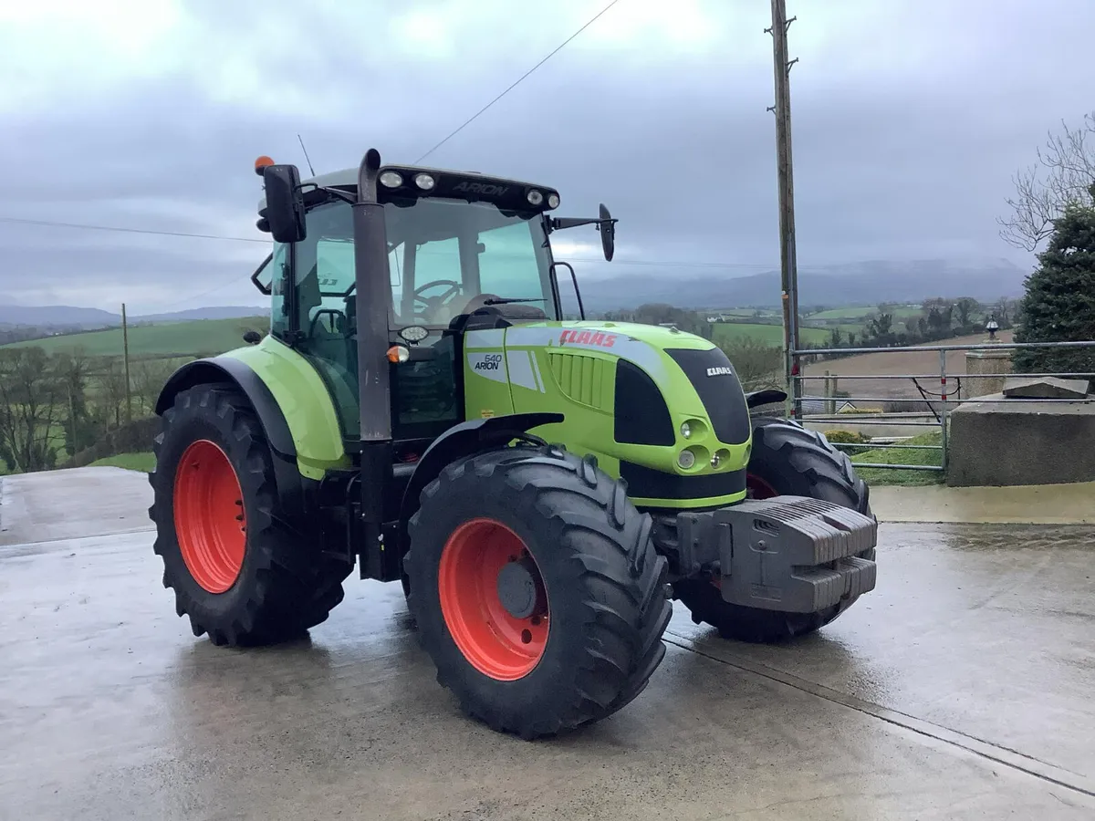 2012 Claas Arion 640 - Image 1