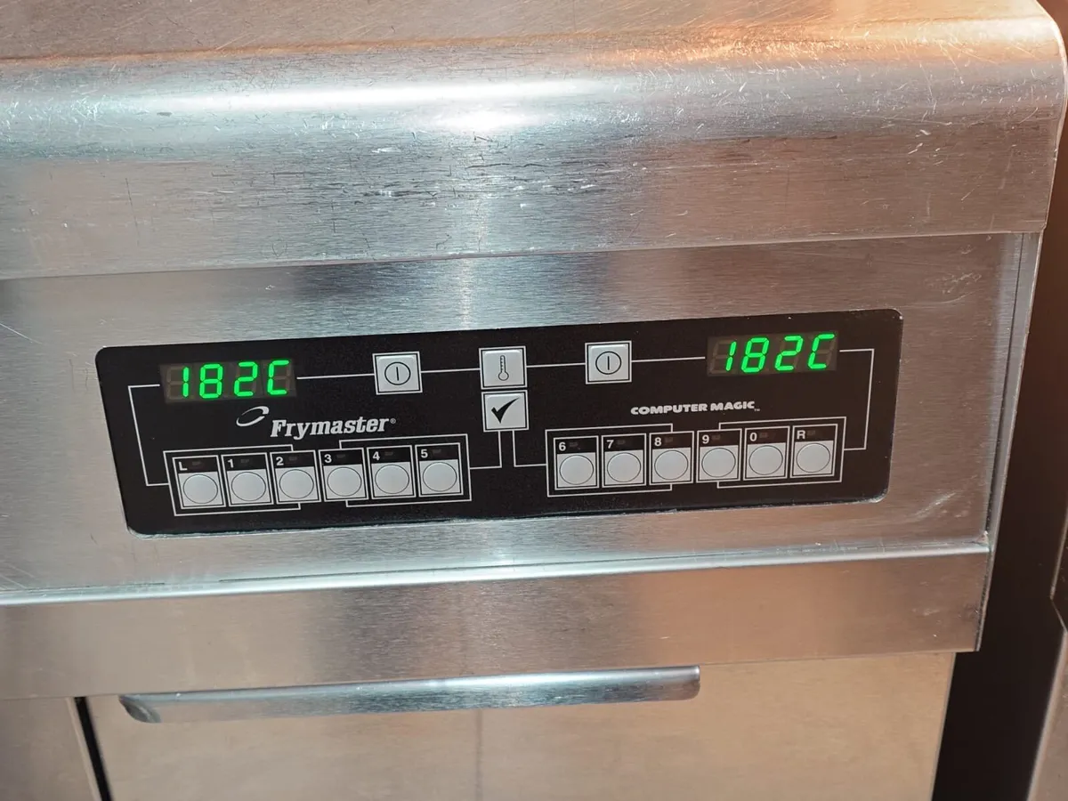 Fry master 3 bank fryer - Image 3