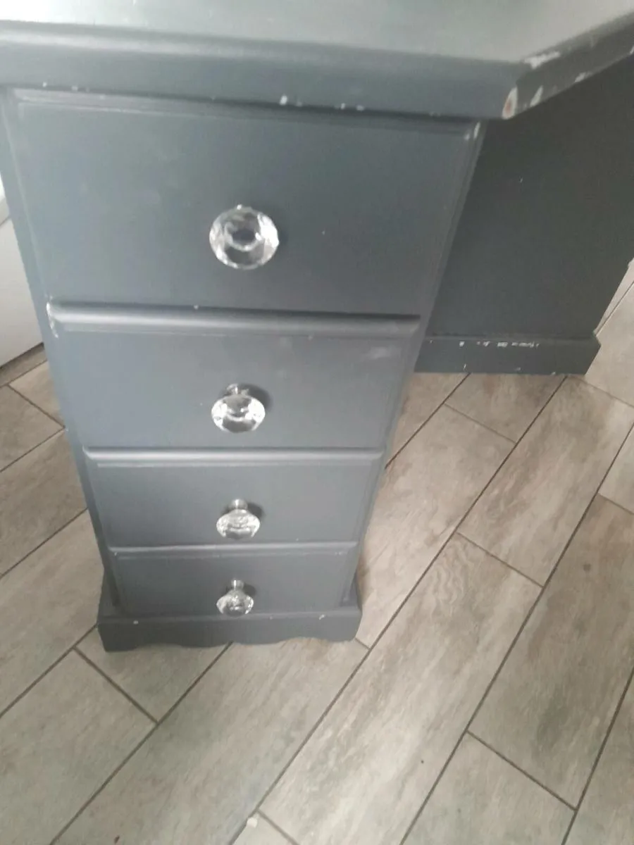 Dressing table - Image 2