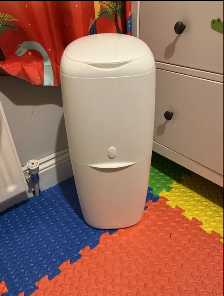 New Angelcare nappy bin - Image 1