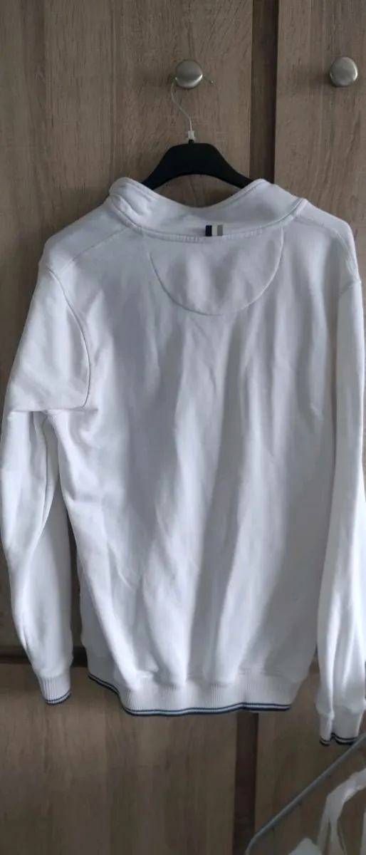 Dv8 fq1924 white sweatshirt man size S - Image 3