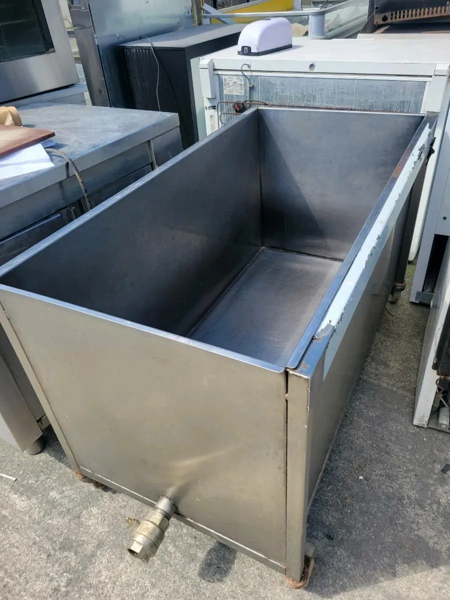 Tank Mobile Rectangular Stainless steel Tank - Image 1